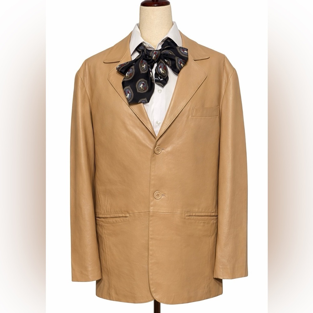 Vintage genuine leather light tan Wilda overcoat jacket- M